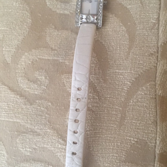 DKNY watch - Picture 4 of 6